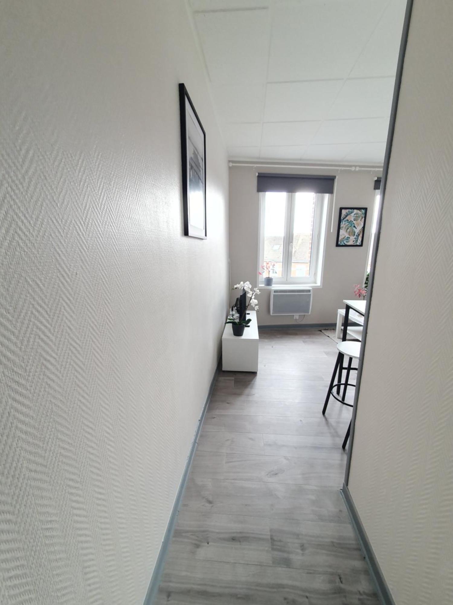 C5 Charmant Petit Deux Pieces Centre Ville Cambrai Bagian luar foto